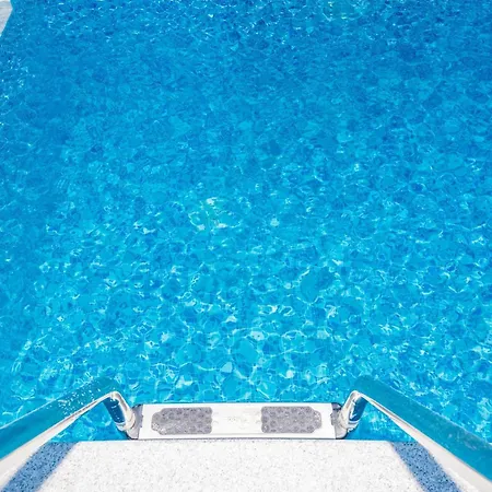 Family-friendly With Swimming Pool - 18522 Vir