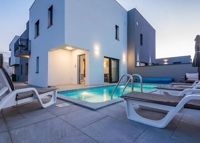 Family-friendly With Swimming Pool - 18522