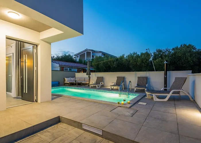 Daire Family-friendly With Swimming Pool - 18522 Vir