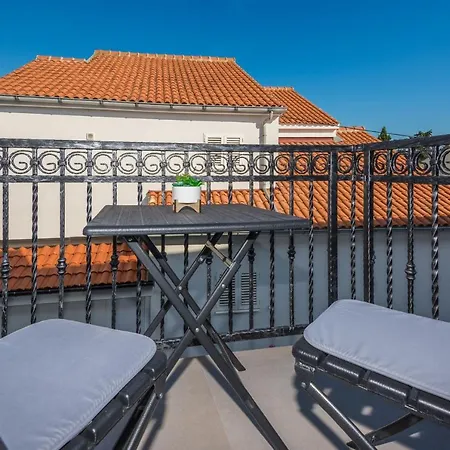 Family-friendly With Swimming Pool - 18522 Appartamento Vir
