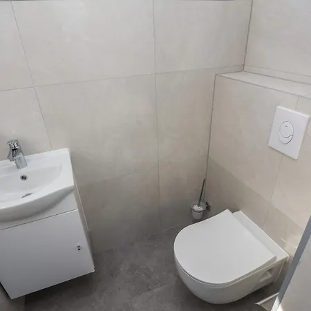 Apartment Family-friendly With Swimming Pool - 18522 *