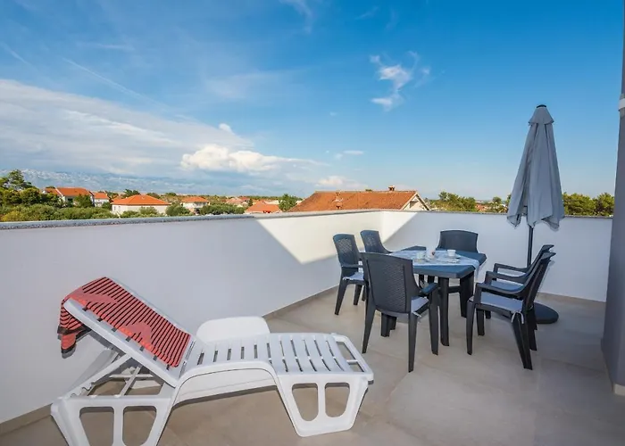 Family-friendly With Swimming Pool - 18522 Apartmán